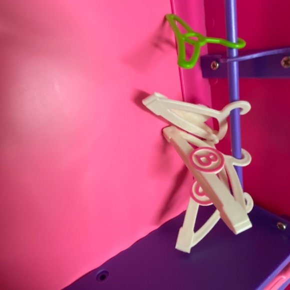 SOLD - 1991 Vintage Barbie Doll Trunk, Deluxe Trunk for Barbie Dolls - Picture 5 of 11